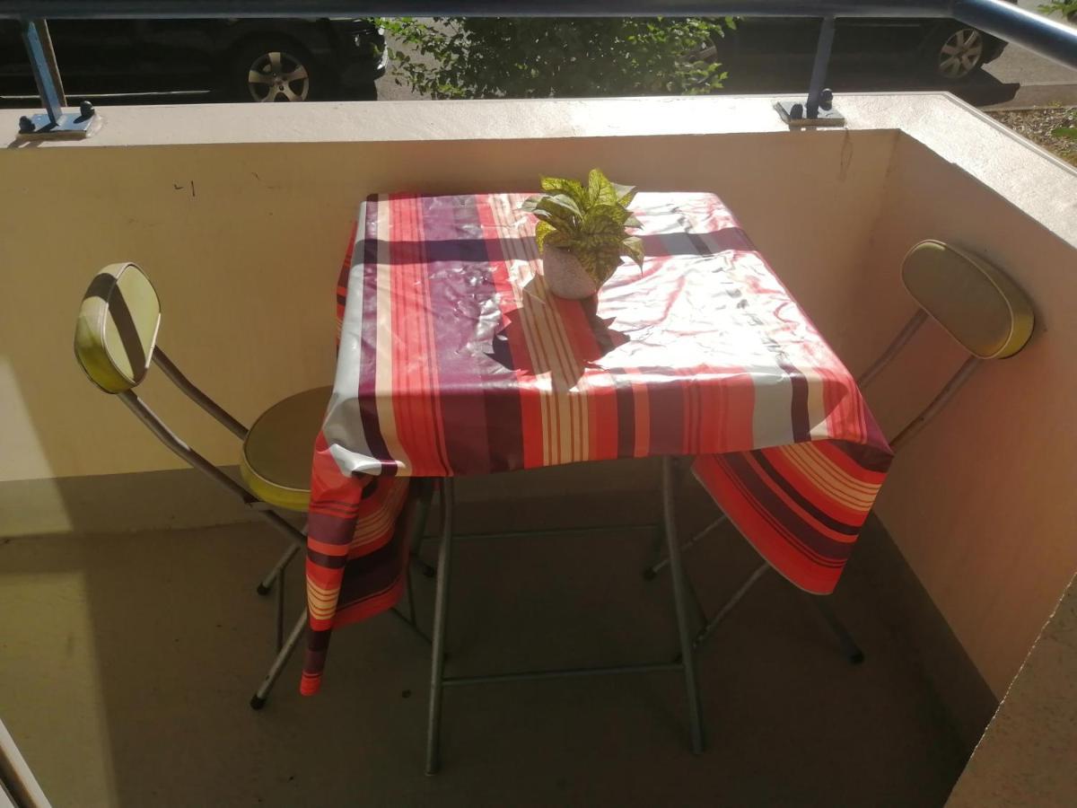 Kievaille Apartment Плезир Екстериор снимка