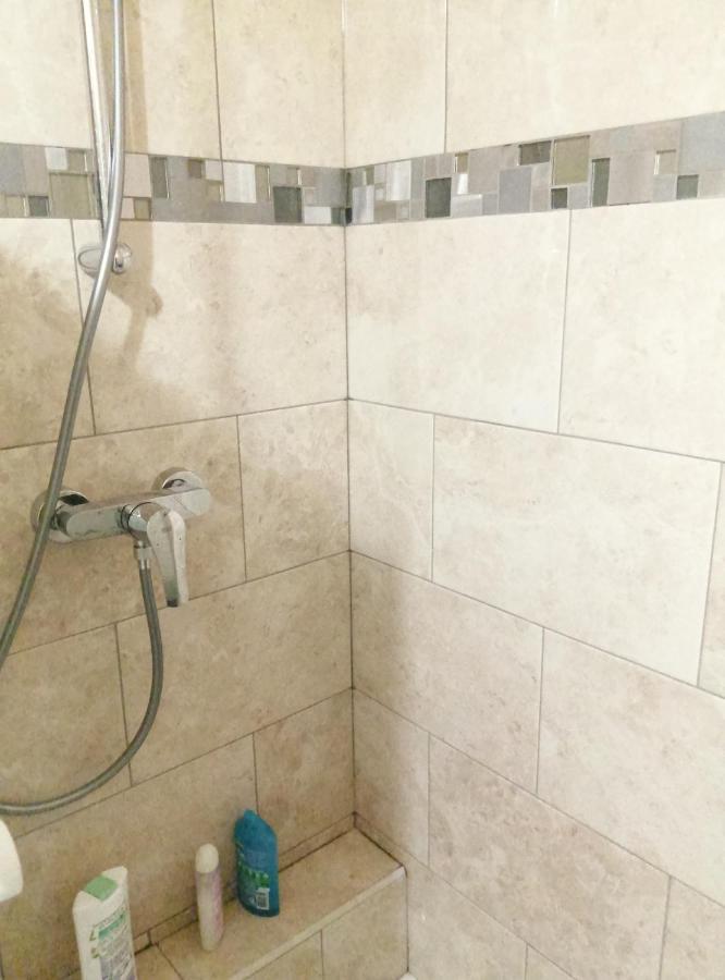 Kievaille Apartment Плезир Екстериор снимка