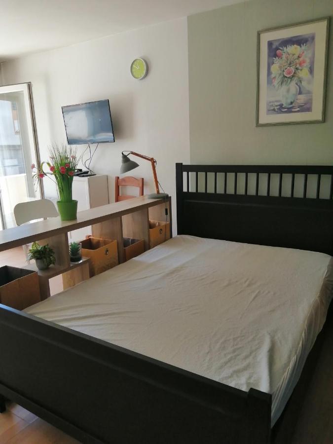 Kievaille Apartment Плезир Екстериор снимка