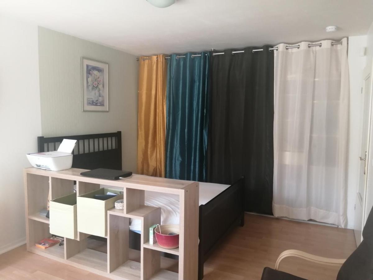 Kievaille Apartment Плезир Екстериор снимка